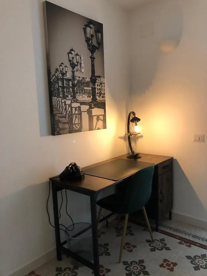 Vintage Home Bari Apartment